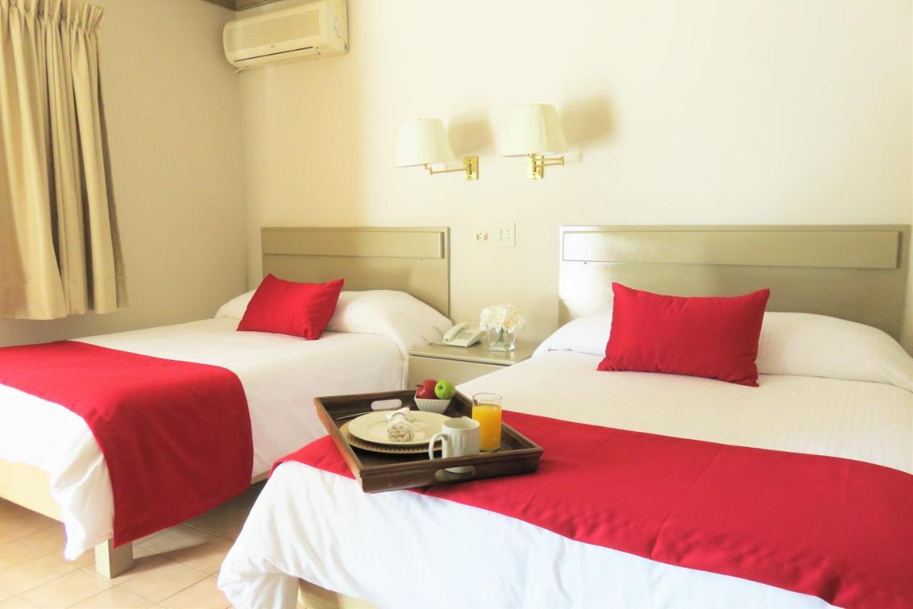Hotel Huizache Saltillo Extérieur photo